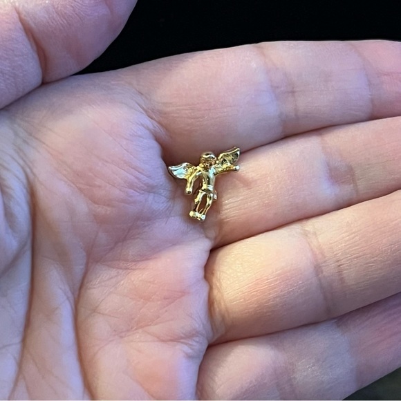 Angel pin 10k gold plated Angel lapel Pin by Ballou Regg’d.Excellent condition - Picture 1 of 9